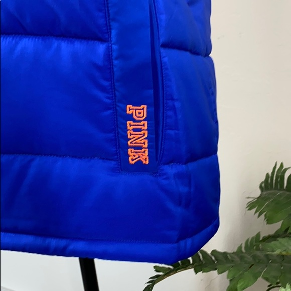 NWOT PINK Victoria’s Secret Florida Gator Puffer Vest - Picture 7 of 12